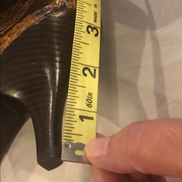 Michael Kors, Snakeskin, buckle wrap heels, NWOT - Picture 9 of 9